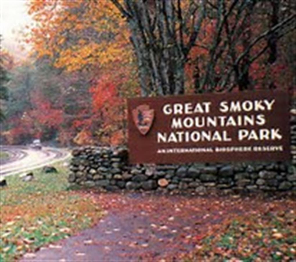 Mountain Springs Chalet Gatlinburg Buitenkant foto