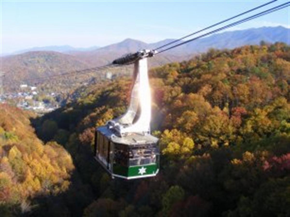 Mountain Springs Chalet Gatlinburg Buitenkant foto