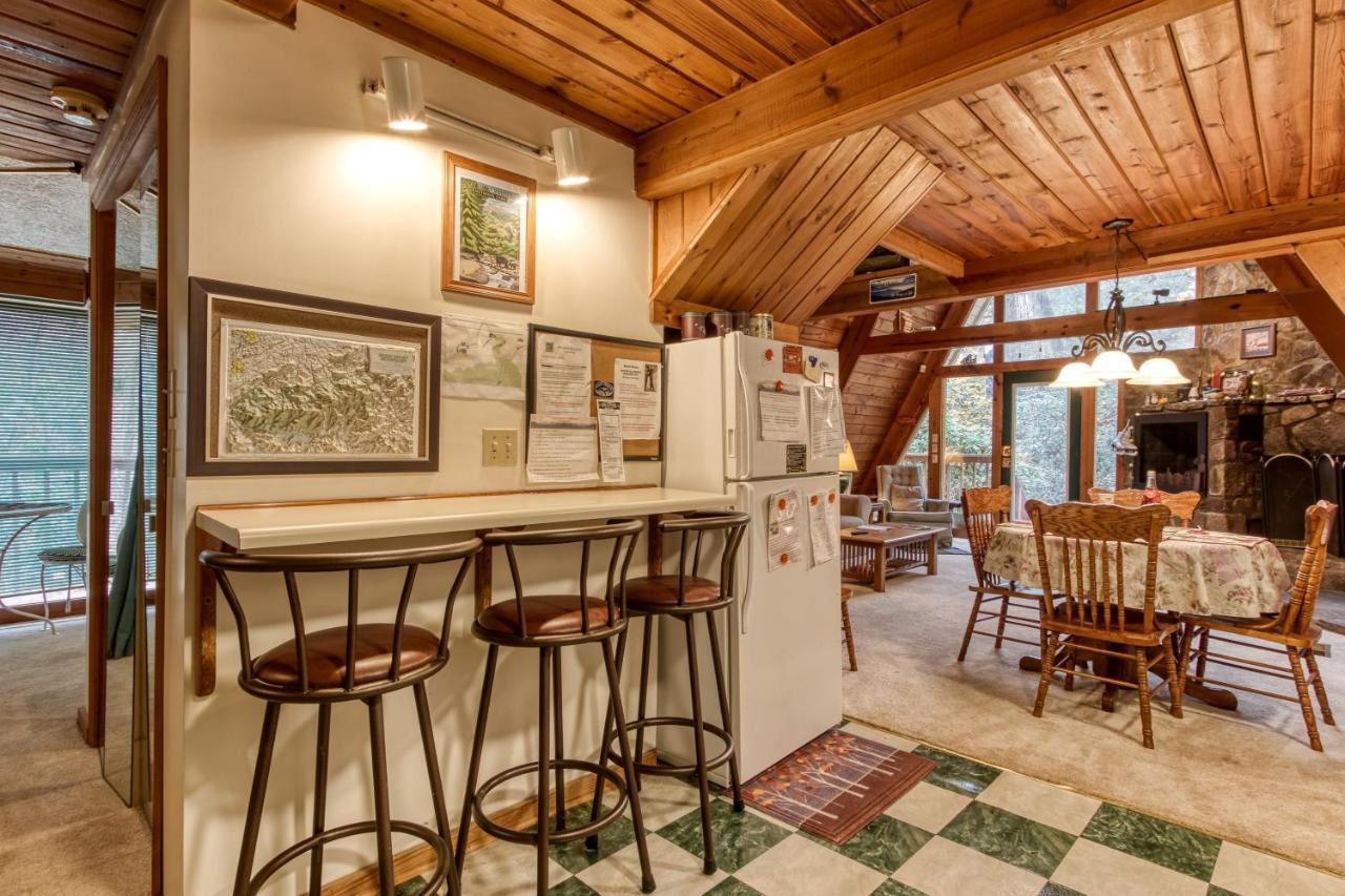 Mountain Springs Chalet Gatlinburg Buitenkant foto