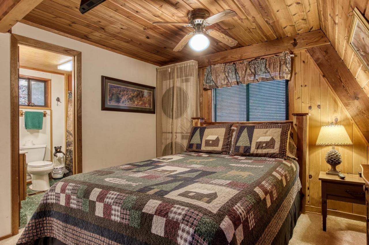 Mountain Springs Chalet Gatlinburg Buitenkant foto