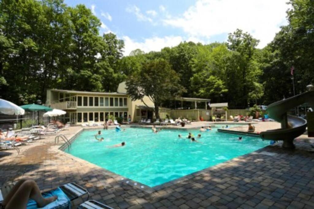 Mountain Springs Chalet Gatlinburg Buitenkant foto